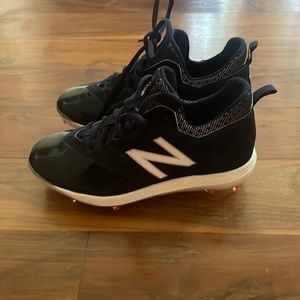 New Balance Comp baseball cleat